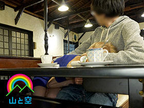 神級スタイル！感度は鬼級！ザー汁絶対精飲！のＳＳＳ級ビッチギャル光臨！「３度の飯よりチ●ポが好き」連続４精飲 怪物級性欲をフルチャージし手の付けられないド変態へと変貌！！都内カフェでゲリラ露出敏感マ●コで３２回絶頂！氷堂りりあ　サンプル画像09